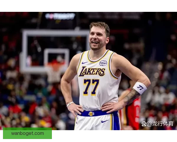 詹姆斯创造新纪录 东契奇42分12篮板成队史第一人